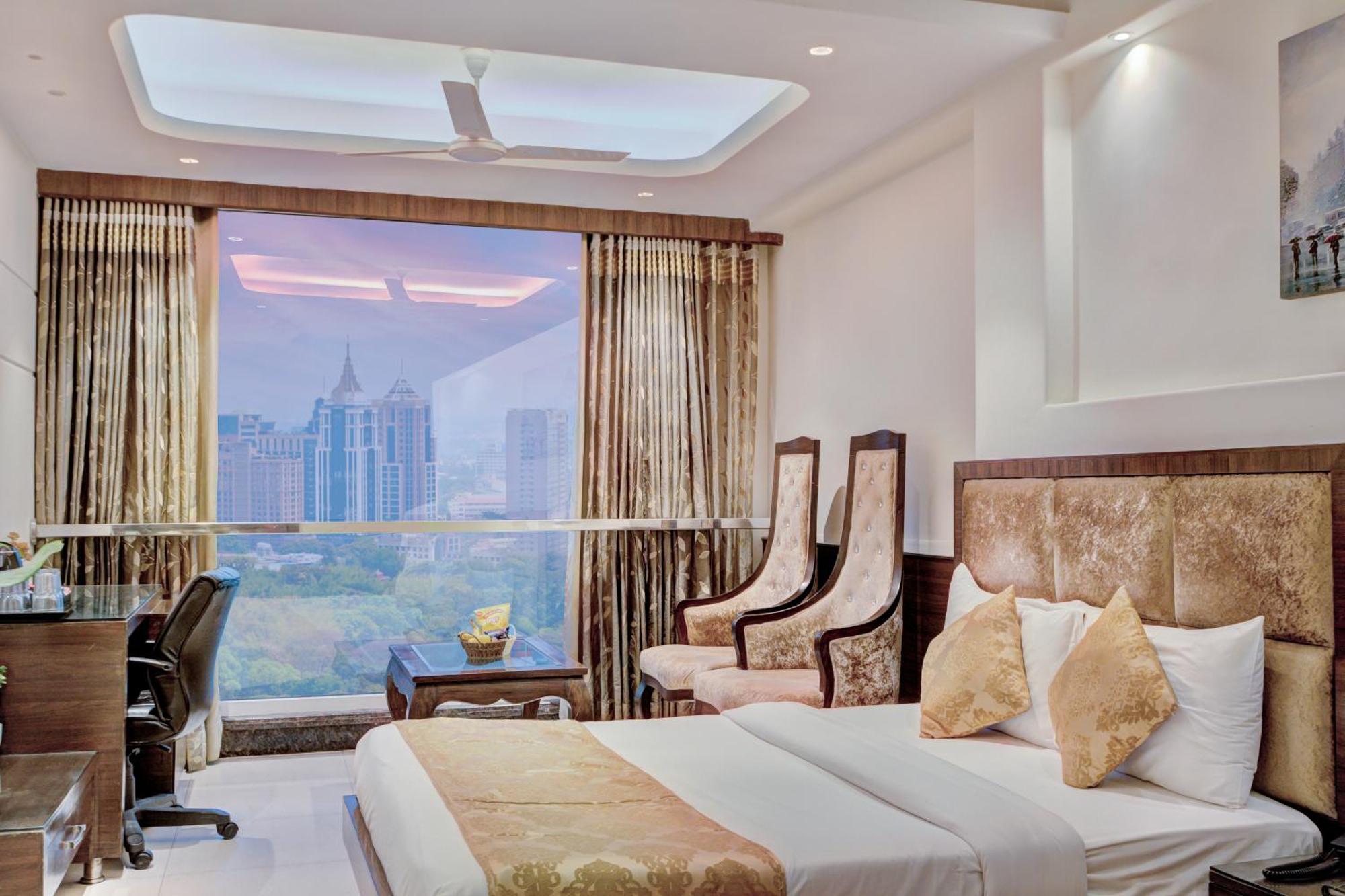 Empire Suites, Ню Делхи Екстериор снимка